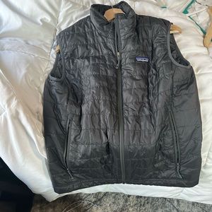 Men’s Patagonia Nano puff vest forge grey SMALL